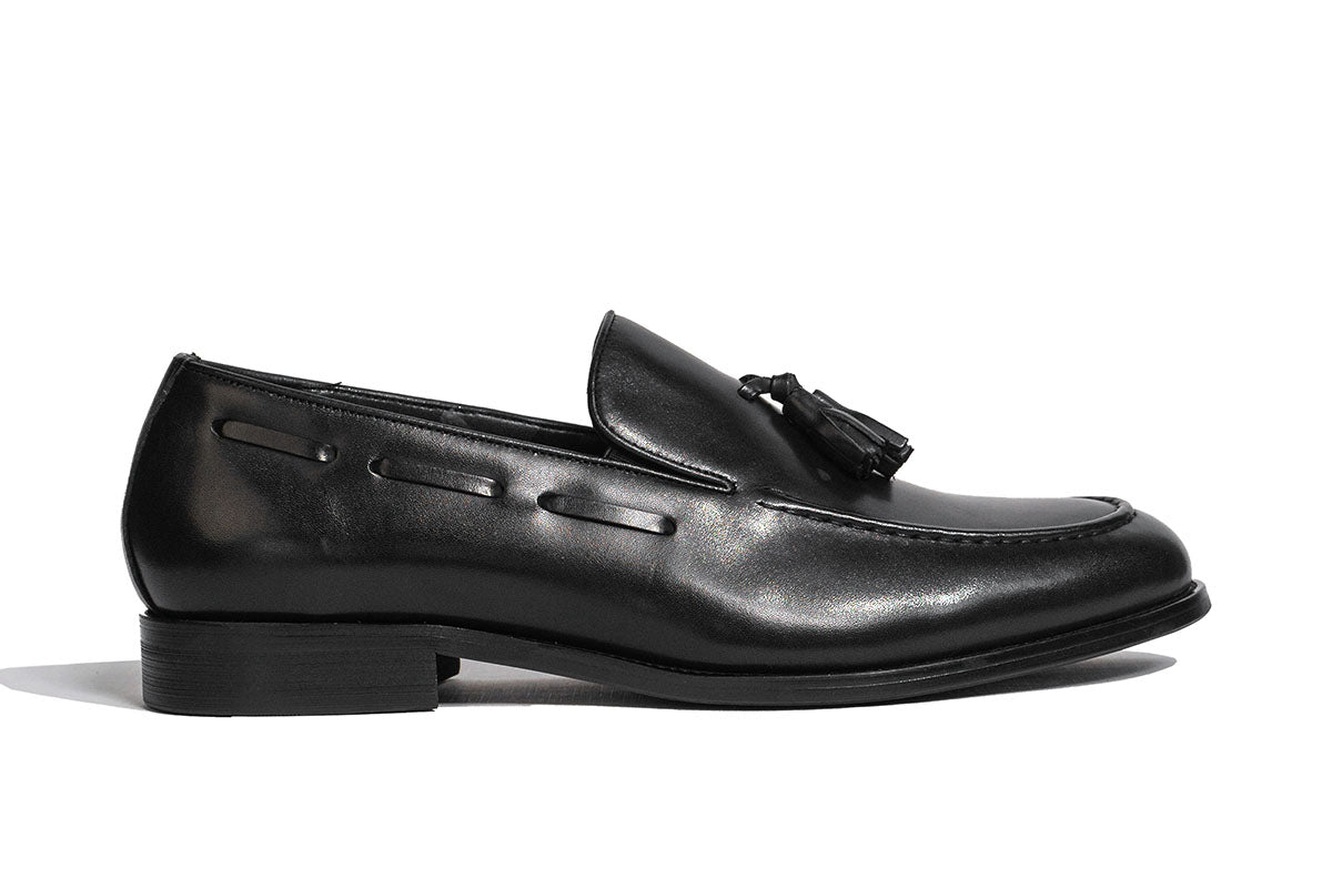 Sledgers Cache Tassel Loafer - Black
